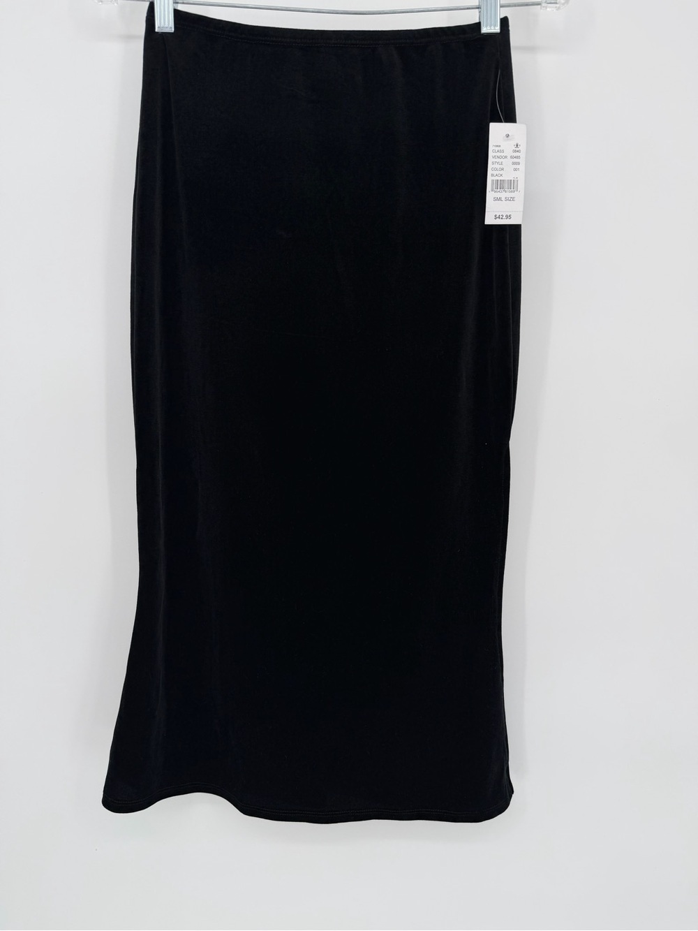 Beverly and Beck Sleek Black Midi Skirt